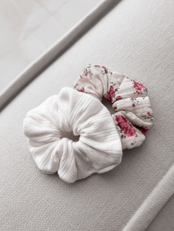 RUBY - BAWEŁNIANA GUMKA TYPU SCRUNCHIE ECRU